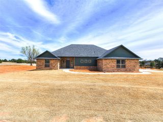 2470 Secretariat Pass, Guthrie, OK 73044