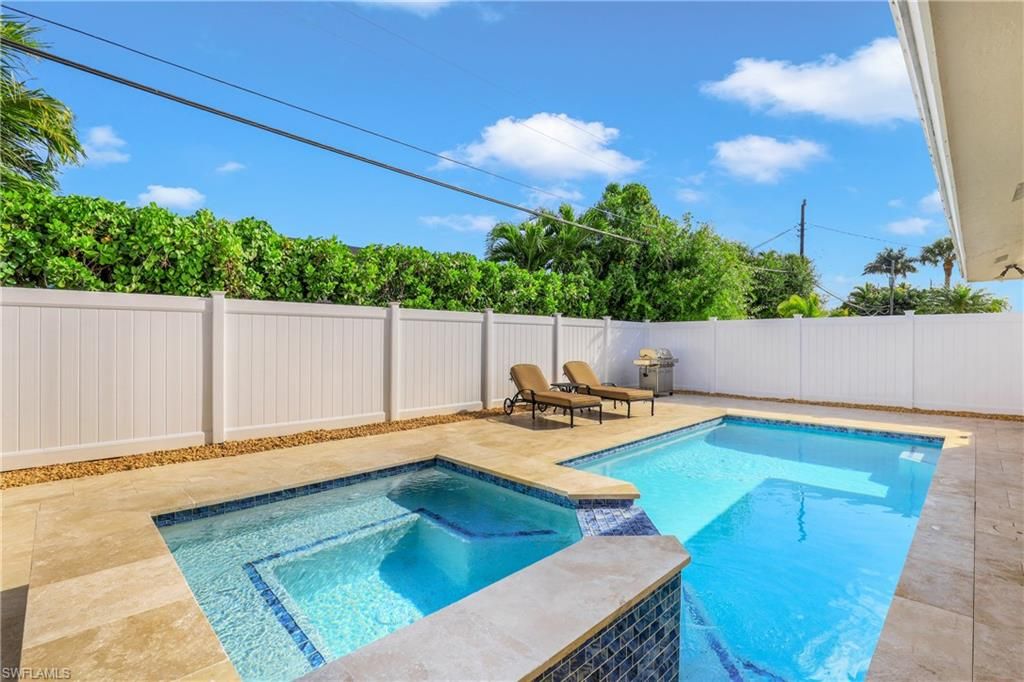 637 95th AVE N, NAPLES, FL 34108 — photo 3