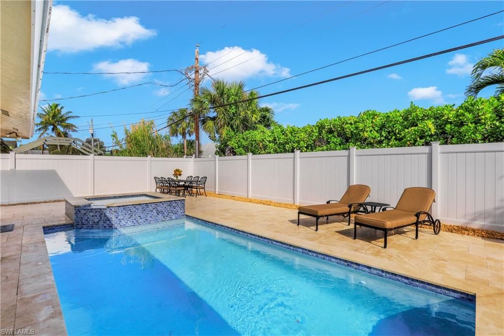 637 95th AVE N, NAPLES, FL 34108 — photo 5