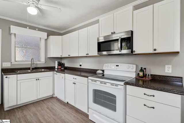 200 Duke Street, Easley, SC 29640