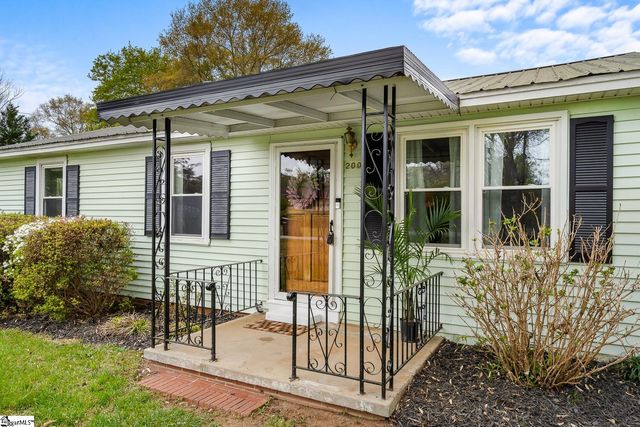 200 Duke Street, Easley, SC 29640