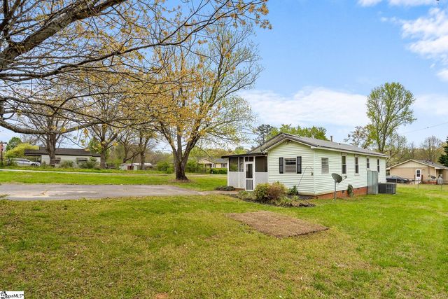 200 Duke Street, Easley, SC 29640