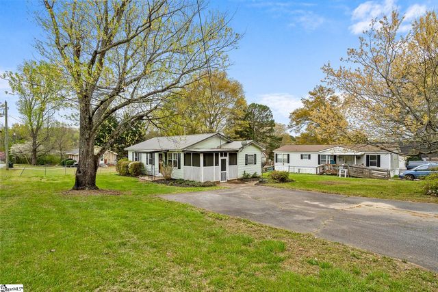 200 Duke Street, Easley, SC 29640