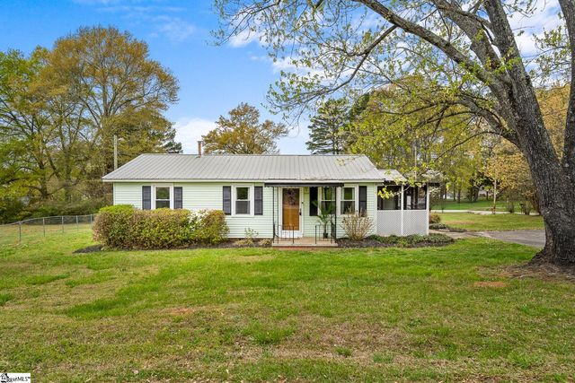 200 Duke Street, Easley, SC 29640