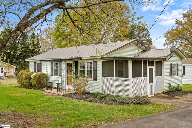 200 Duke Street, Easley, SC 29640