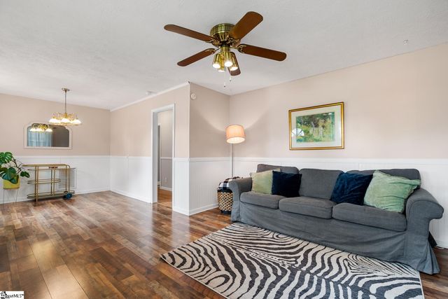 200 Duke Street, Easley, SC 29640