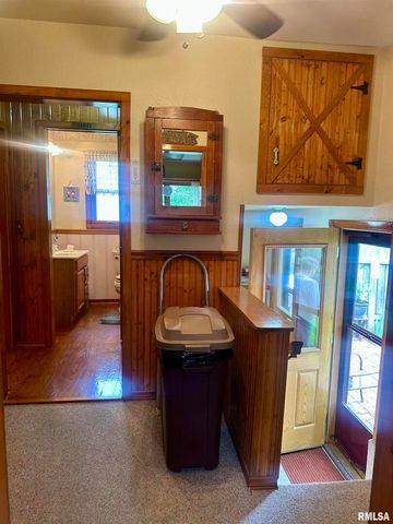 1723 PERSHING Boulevard, Clinton, IA 52732