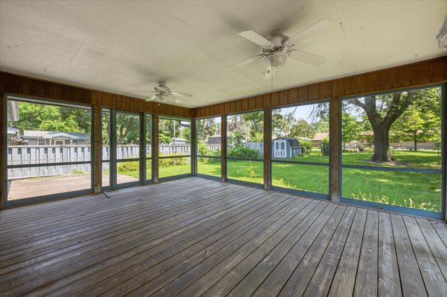 2273 Pleasant View Drive, New Brighton, MN 55112