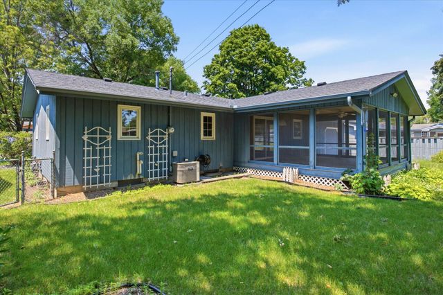 2273 Pleasant View Drive, New Brighton, MN 55112