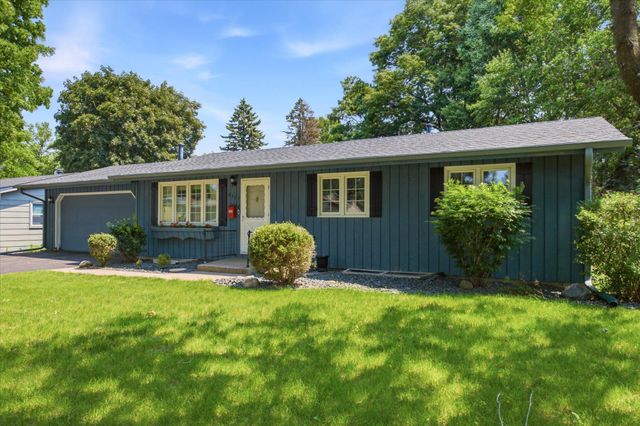 2273 Pleasant View Drive, New Brighton, MN 55112