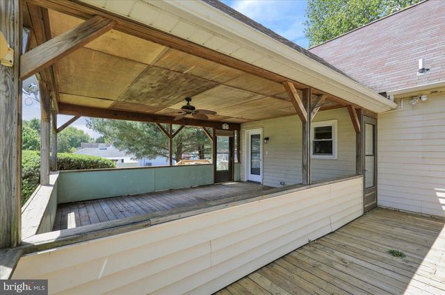 592 MULBERRY, Elizabethtown, PA 17022