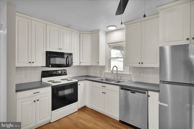 592 MULBERRY, Elizabethtown, PA 17022