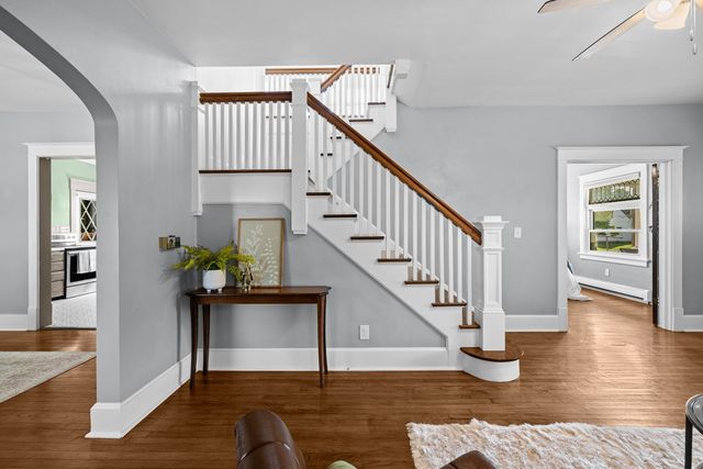 2706 OAK Street, Bettendorf, IA 52722