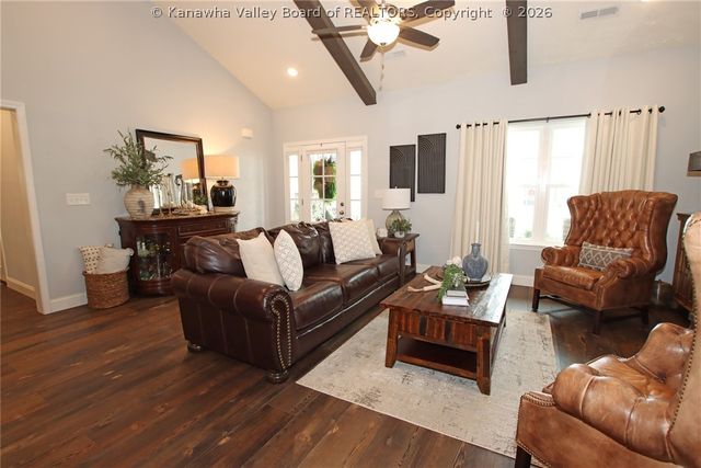 244 Steve Circle, Hurricane, WV 25526