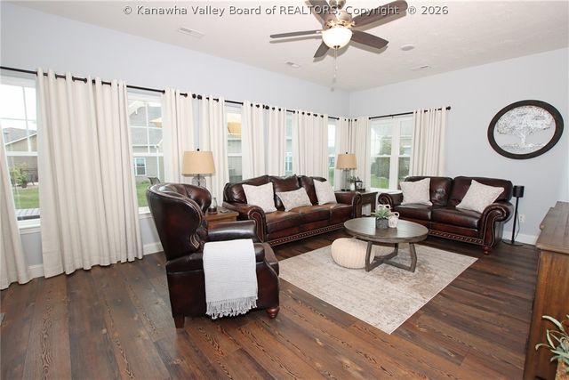 244 Steve Circle, Hurricane, WV 25526