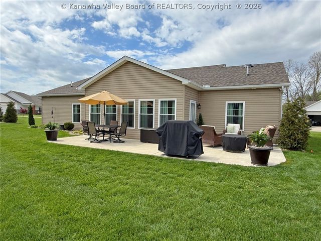 244 Steve Circle, Hurricane, WV 25526