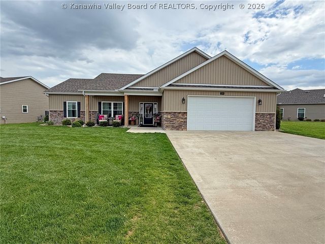 244 Steve Circle, Hurricane, WV 25526