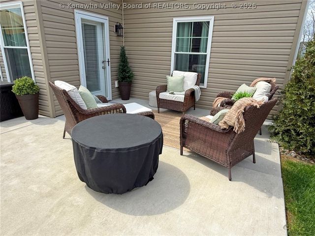 244 Steve Circle, Hurricane, WV 25526