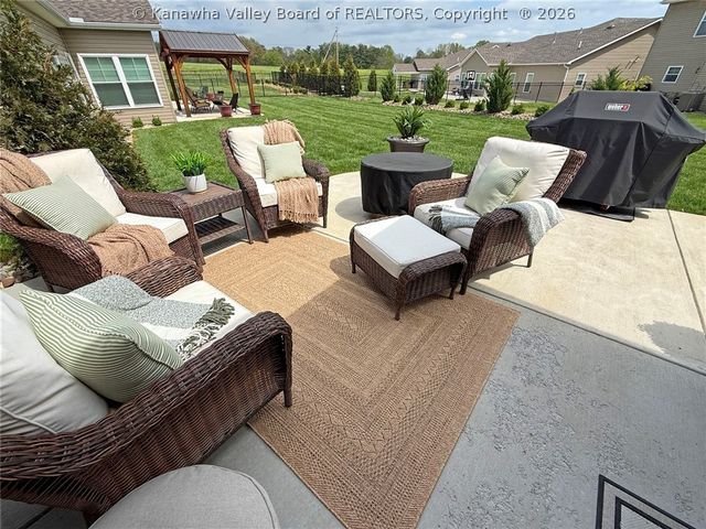 244 Steve Circle, Hurricane, WV 25526