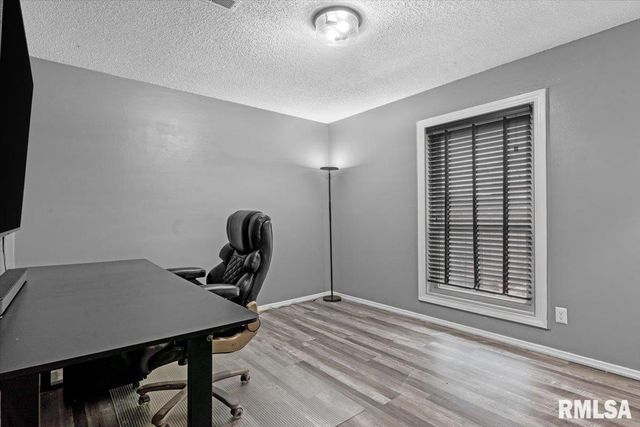 1914 Jeanette Ln Apt 6, Springfield, IL 62702