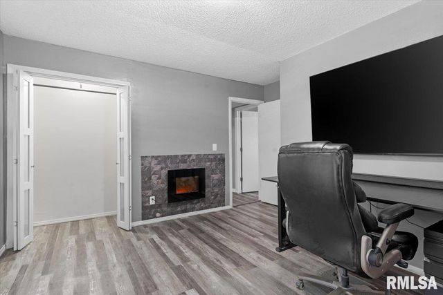 1914 Jeanette Ln Apt 6, Springfield, IL 62702