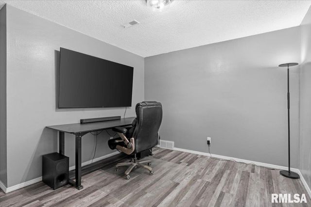 1914 Jeanette Ln Apt 6, Springfield, IL 62702