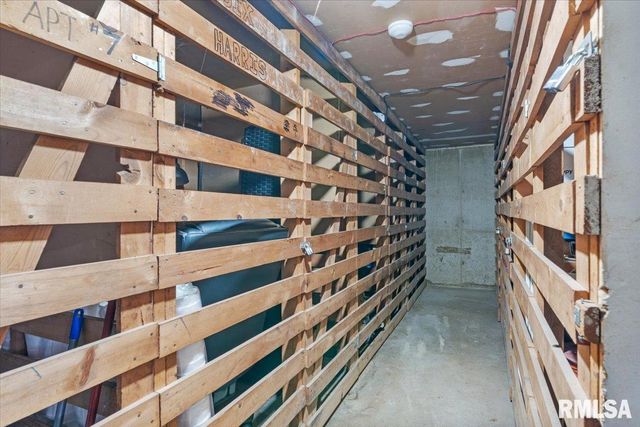 1914 Jeanette Ln Apt 6, Springfield, IL 62702