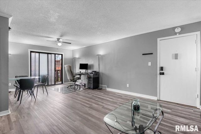 1914 Jeanette Ln Apt 6, Springfield, IL 62702