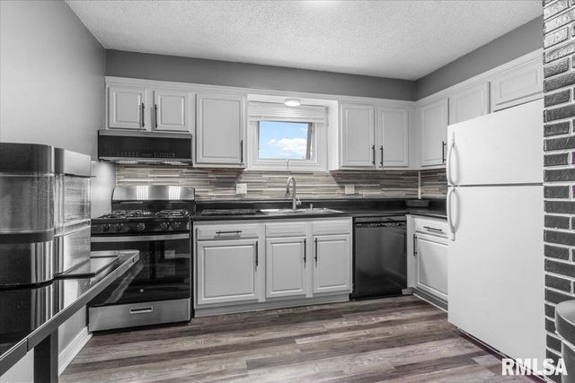 1914 Jeanette Ln Apt 6, Springfield, IL 62702