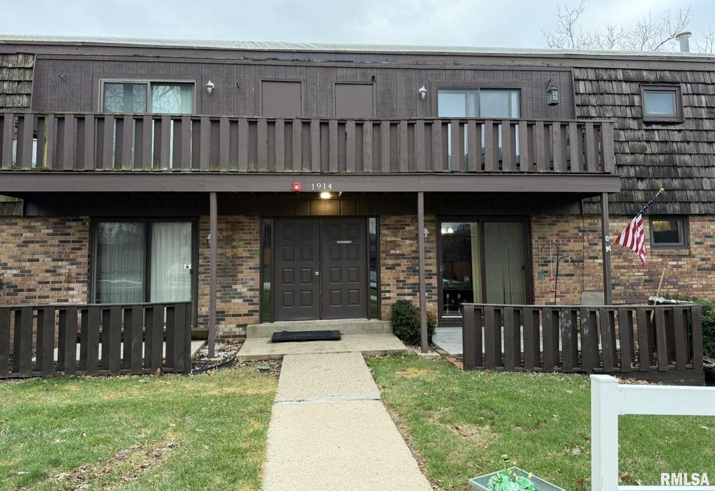 1914 Jeanette Ln Apt 6, Springfield, IL 62702
