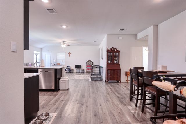 224 Crookedfield Drive, Nevada, TX 75173