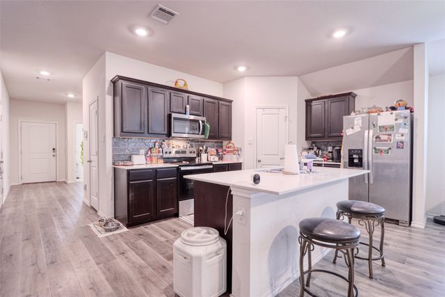 224 Crookedfield Drive, Nevada, TX 75173