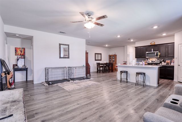 224 Crookedfield Drive, Nevada, TX 75173
