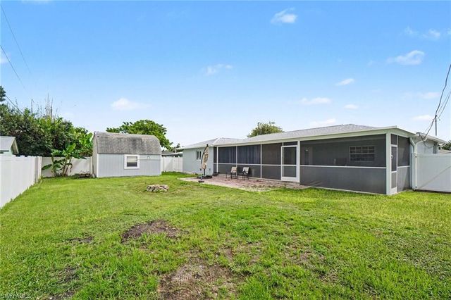 1385 Pine AVE, North Fort Myers, FL 33917