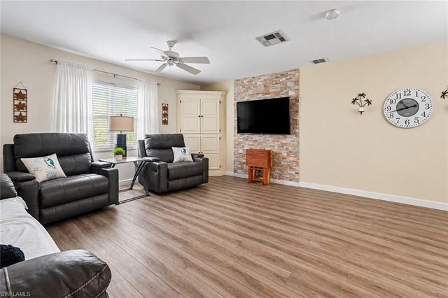 1385 Pine AVE, North Fort Myers, FL 33917