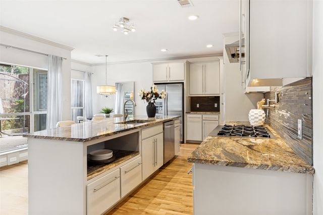 3719 Douglas Avenue, Dallas, TX 75219