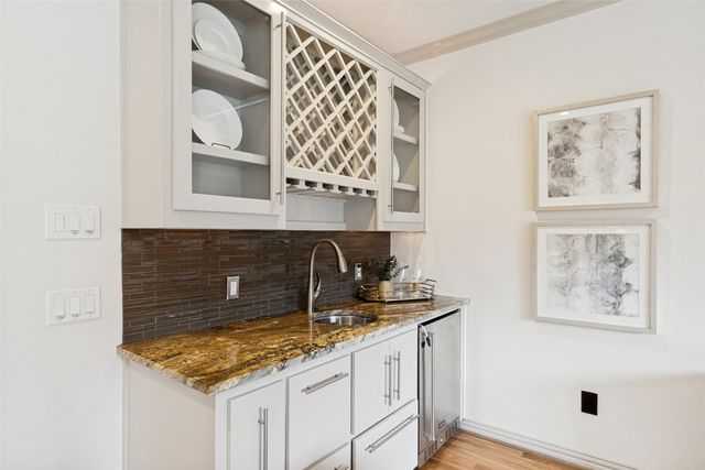 3719 Douglas Avenue, Dallas, TX 75219