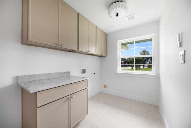 4565 Forest Bend Road, Dallas, TX 75244