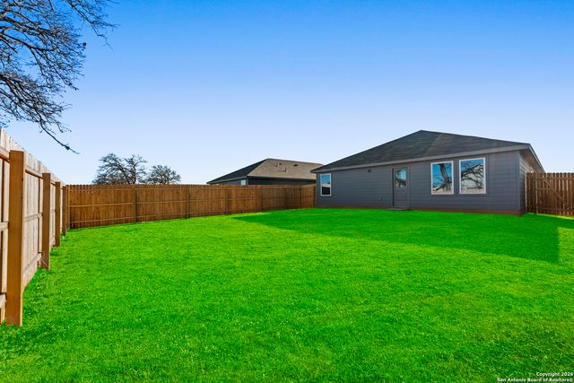 110 Ellendale Place, Fredericksburg, TX 78624