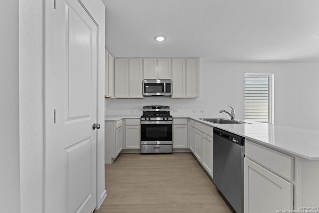 110 Ellendale Place, Fredericksburg, TX 78624