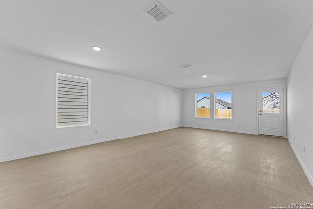 110 Ellendale Place, Fredericksburg, TX 78624