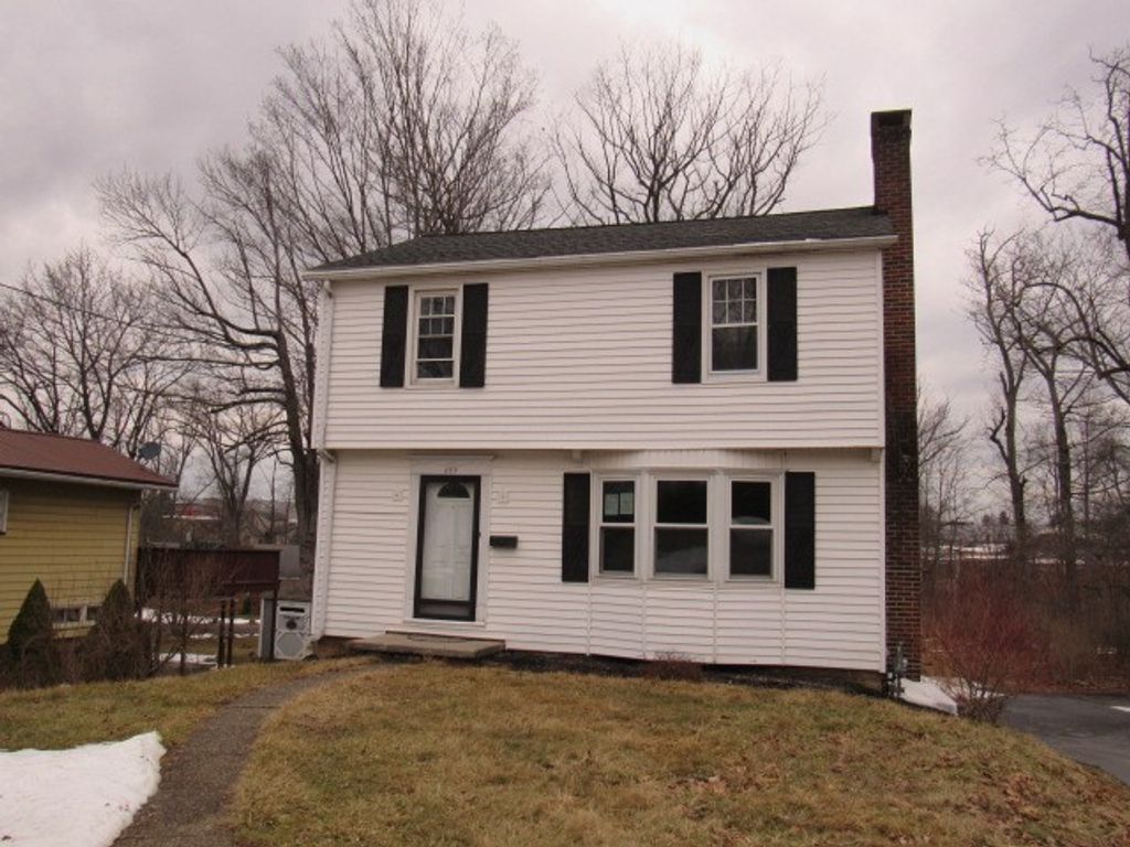 609 Demuth Street, Richland School District, PA 15904