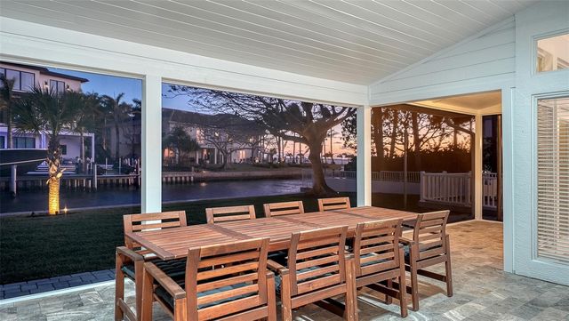 940 ALAMEDA WAY, Sarasota, FL 34234