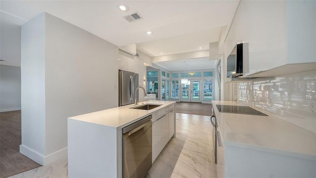 940 ALAMEDA WAY, Sarasota, FL 34234