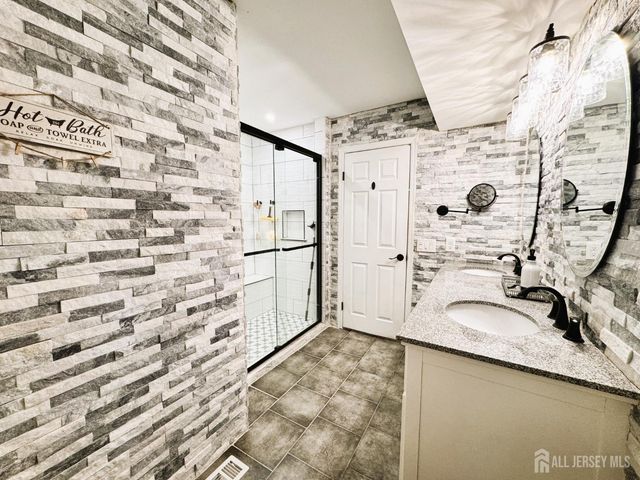 4-C Rutherford Hayes Drive, Monroe, NJ 08831