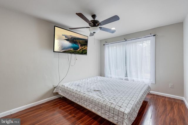 9437 CHADBURN PL, Montgomery Village, MD 20886