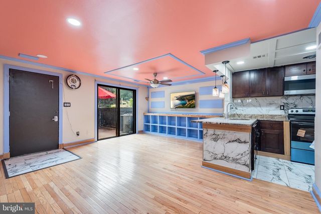 9437 CHADBURN PL, Montgomery Village, MD 20886