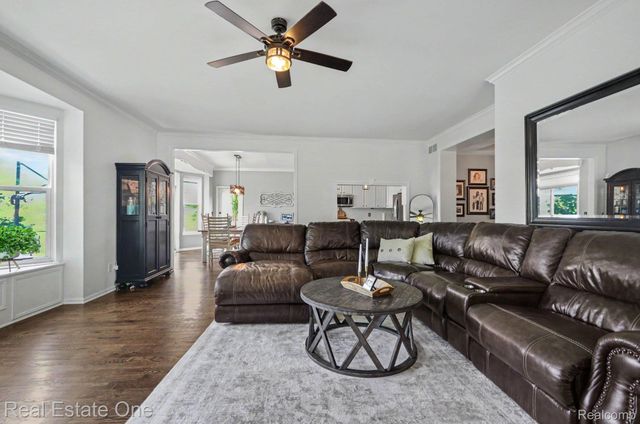 1809 Cheshire Lane, Commerce Charter Township, MI 48382