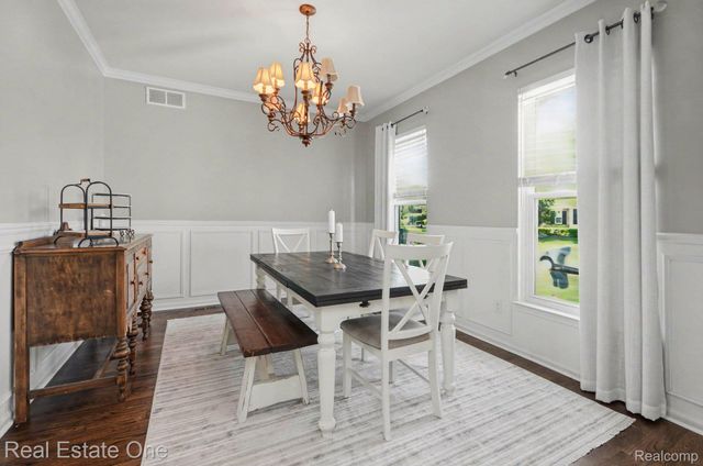 1809 Cheshire Lane, Commerce Charter Township, MI 48382