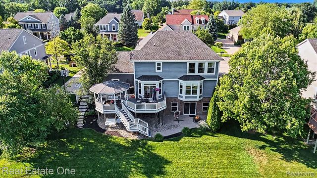 1809 Cheshire Lane, Commerce Charter Township, MI 48382
